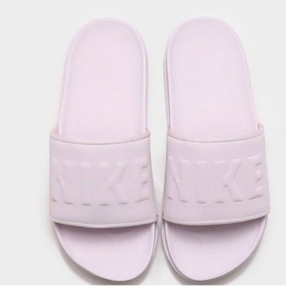 NWOT Nike Offcourt Women’s Slides , Blush Pink Size 6 $59